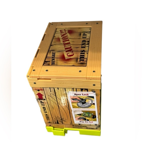 Crate Creatures Surprise Interactive 8” Dragon: Sizzle - Picture 5 of 8